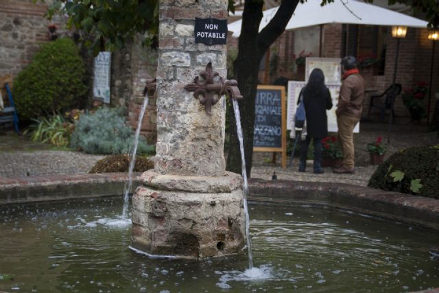 Grazzano Visconti Fontana 