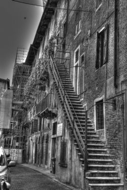 Verona HDR B/N Edificio 