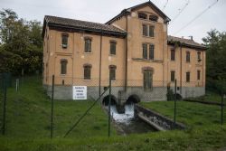 Borghetto (Vr) Edificio 