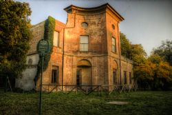 Bologna Casalecchio di Reno HDR particolare Edificio 