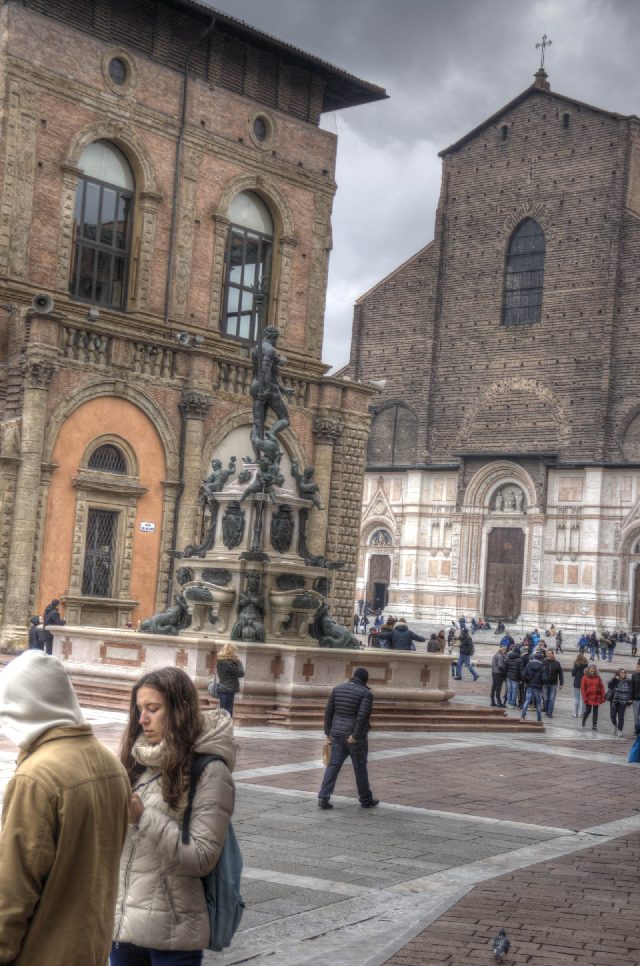 Bologna HDR Nettuno Statua 