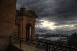 Bologna HDR Edificio Neve 