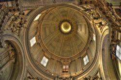 Bologna Chiesa HDR Particolare 