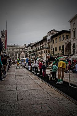 Verona Tocatì Tiro alla fune durante il Tocatì 2012