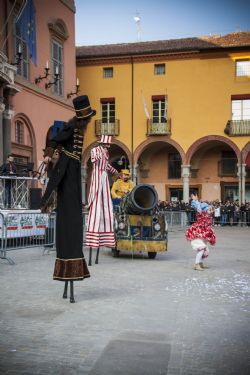 Imola Carnevale fantaveicoli maschera 