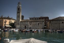 Lazzise (Vr) HDR Lago di Garda Chiesa 