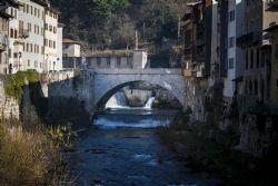 Rovereto (Tn) Ponte Edificio Monumento 