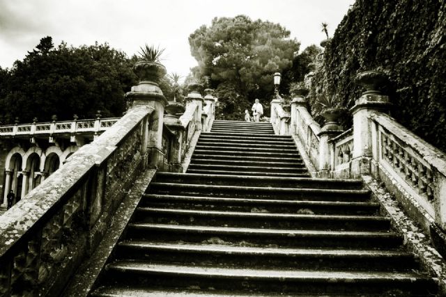 Triete Castello Miramare Esterno B/W 