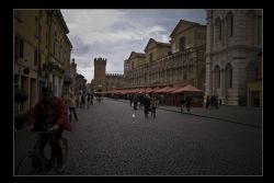 Ferrara Piazza Mercatino 