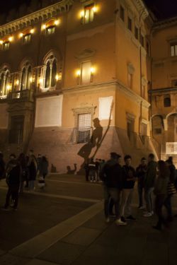 Bologna Bologna Nettuno ombra Ombra del nettuno il giorno di Halloween