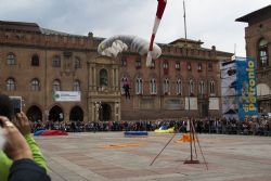 Bologna Paracadutista bologna piazza maggiore 