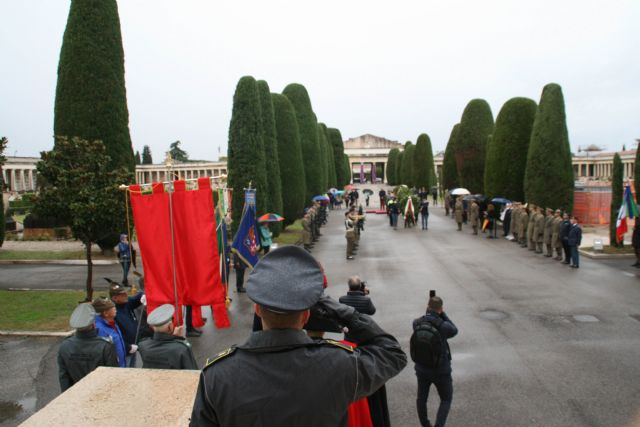 Verona Manifestazione forze armate 