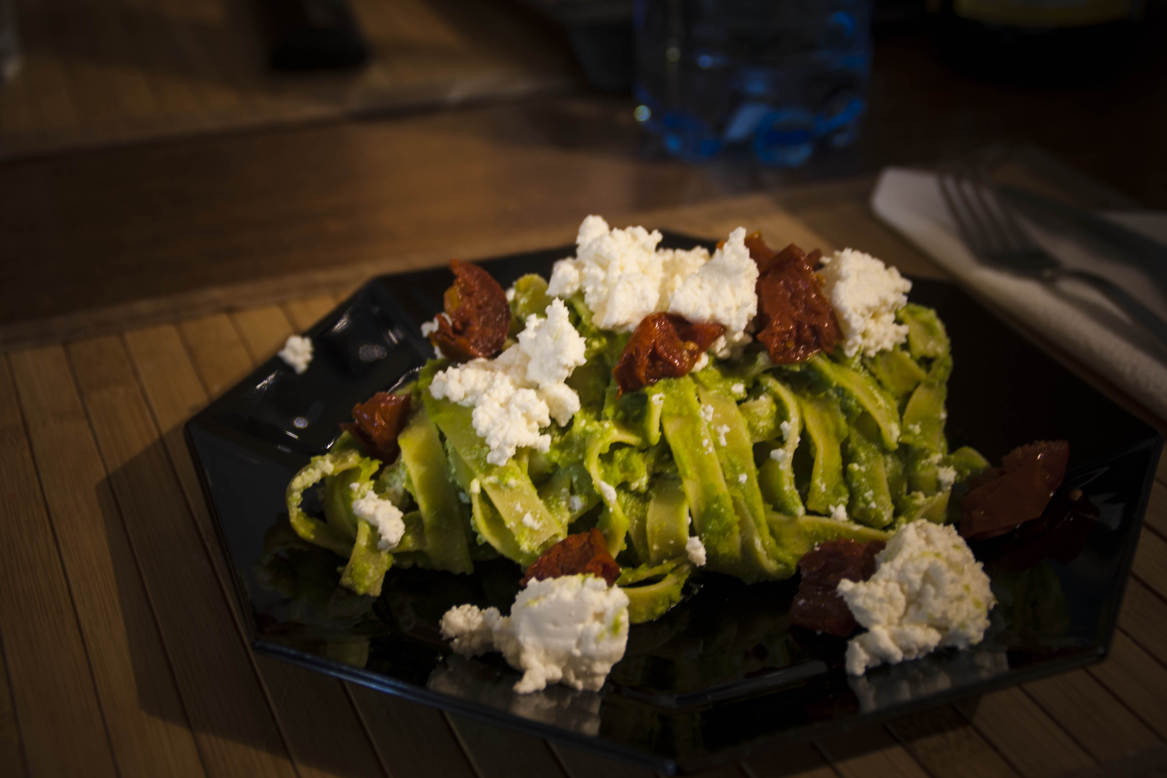 Tagliatelle-con-crema-di-piselli