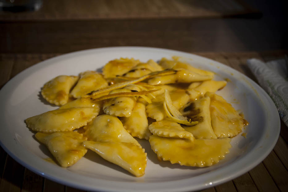 Ravioli-di-gamberetti-al-profumo-d-agrumi